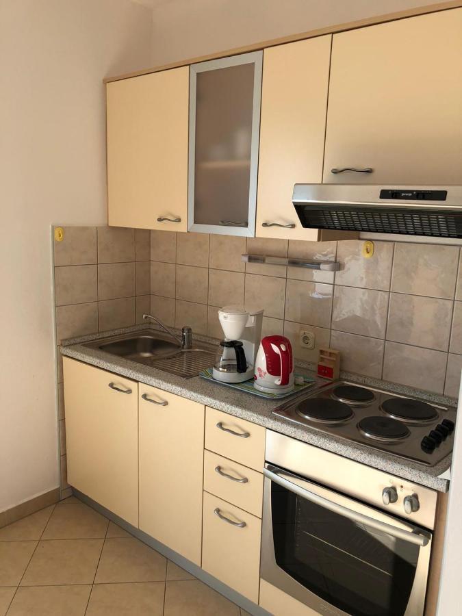Apartments Punta Seline Luaran gambar