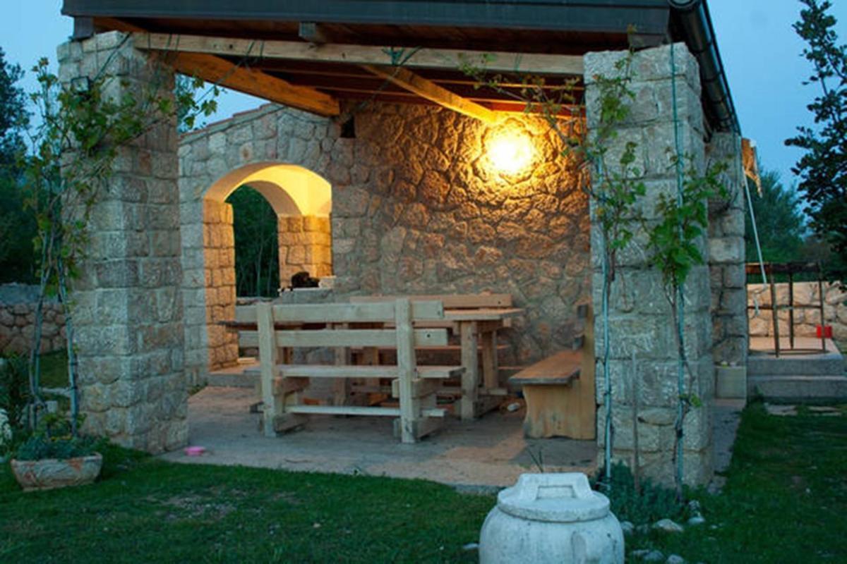 Apartments Punta Seline Luaran gambar
